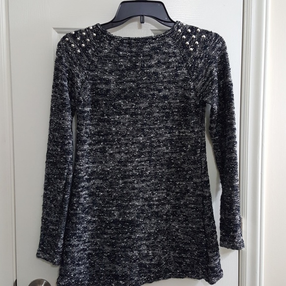 Sweater - Picture 4 of 6